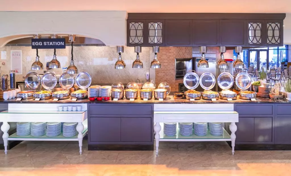 سلف هتل فور پوینتس بای شرایتون دانانگ